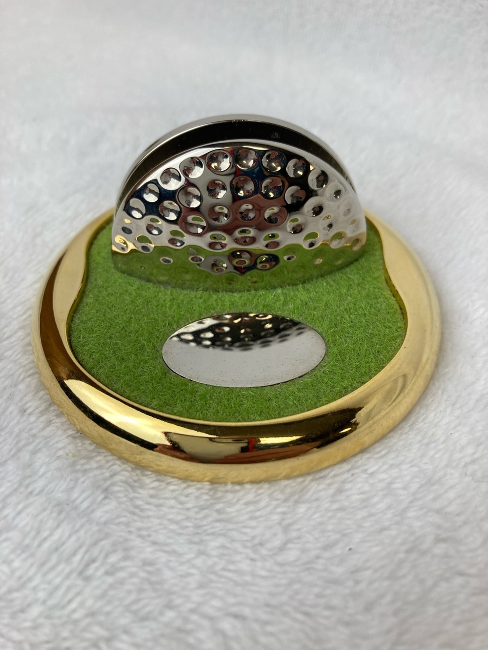 VTG Golfing Green & Golf Ball Card Holder/Paperweight 3”